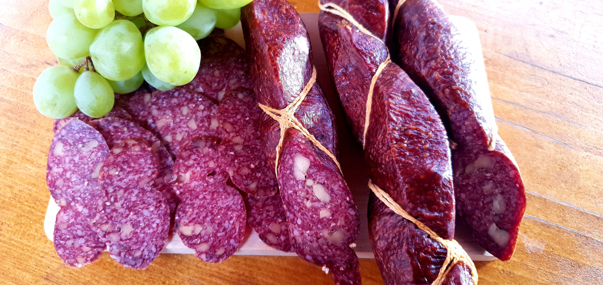 Hirschsalami mit Walnuss am Stück 300 g